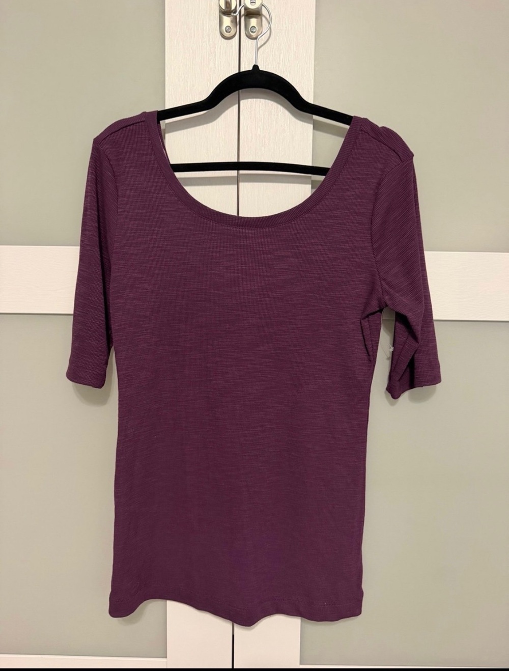 Time and Tru Purple Ribbed Scoop Neck Elbow
